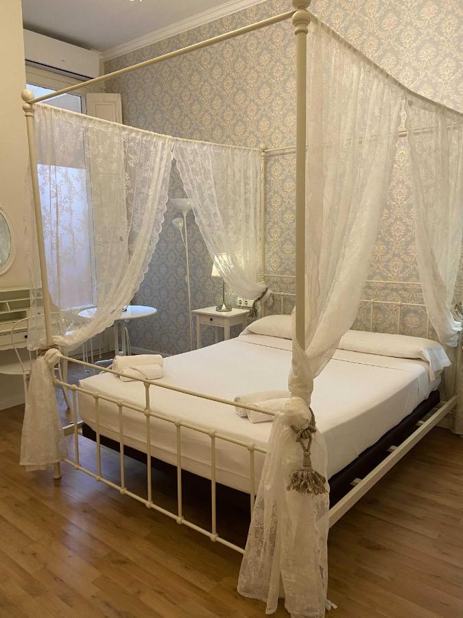 Lumine Luxury Suites By Gaiarooms Barcelona Exterior photo