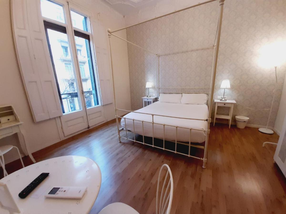 Lumine Luxury Suites By Gaiarooms Barcelona Exterior photo