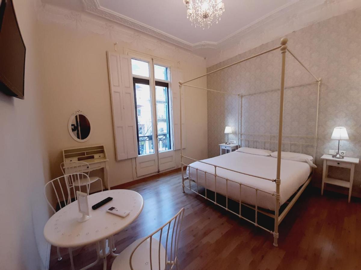 Lumine Luxury Suites By Gaiarooms Barcelona Exterior photo